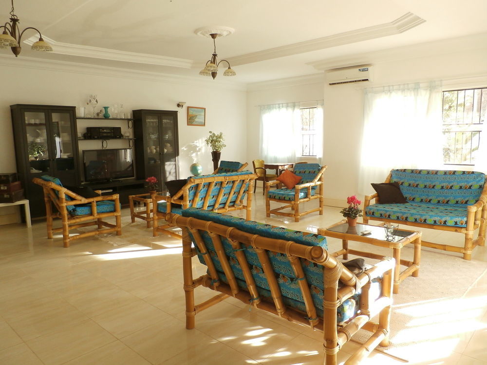 B & B Villa Calliandra Bijilo Zewnętrze zdjęcie