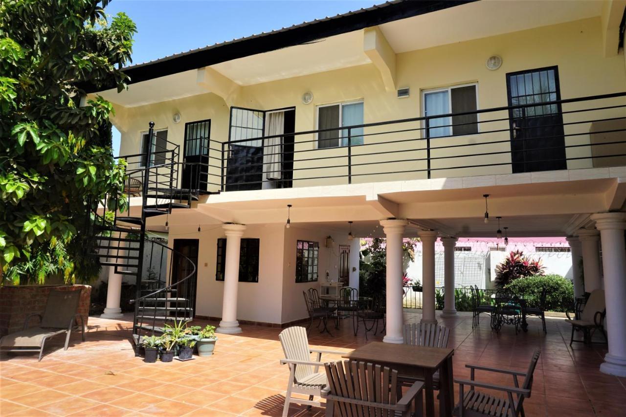 B & B Villa Calliandra Bijilo Zewnętrze zdjęcie